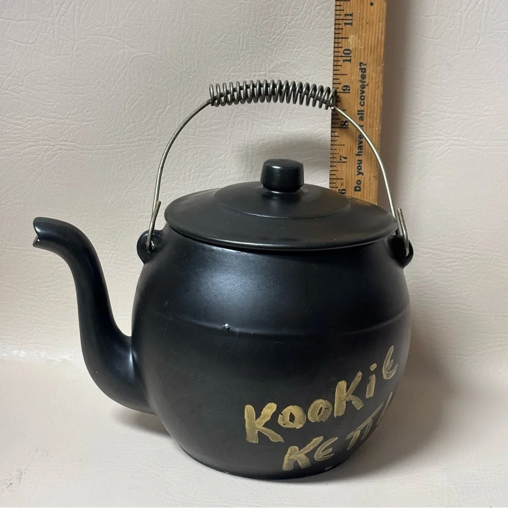 Vintage 1960 McCoy Pottery Teapot 